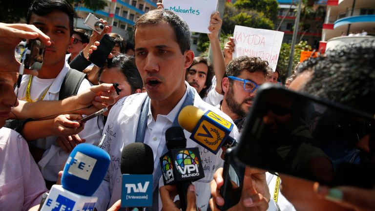 Le chef de l'opposition vénézuélienne et président autoproclamé par intérim, Juan Guaido