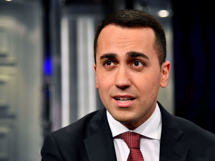 Luigi Di Maio, chef du Mouvement 5 étoiles populiste italien, a accusé Paris d'avoir créé la pauvreté en Afrique