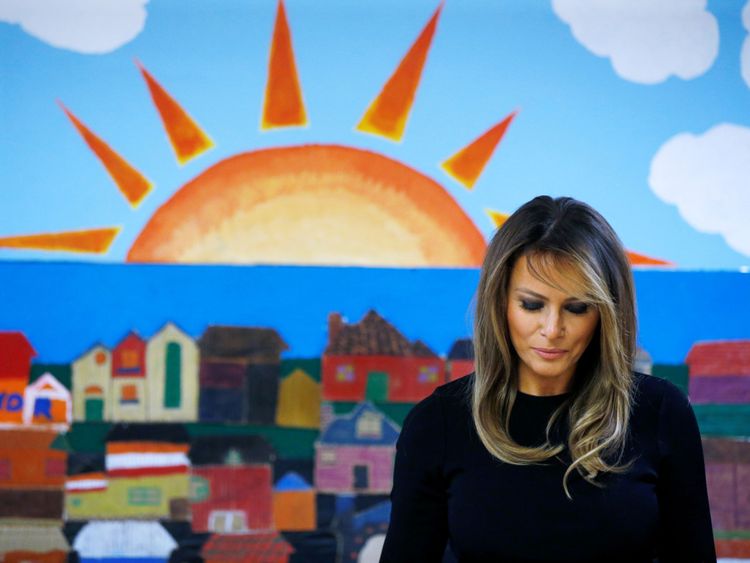 Juin 2018: La première dame Melania Trump dans l'une des installations de la Southwest Key à Phoenix