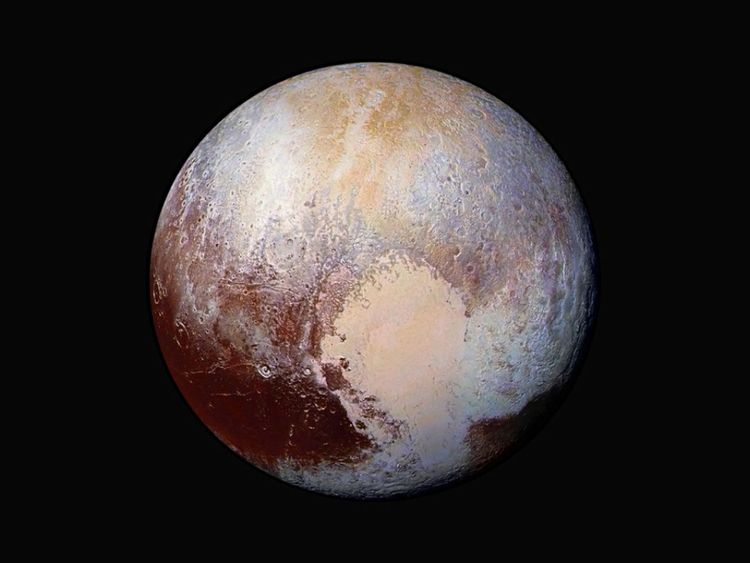 New Horizons a pris cette photo dramatique de Pluton en 2015