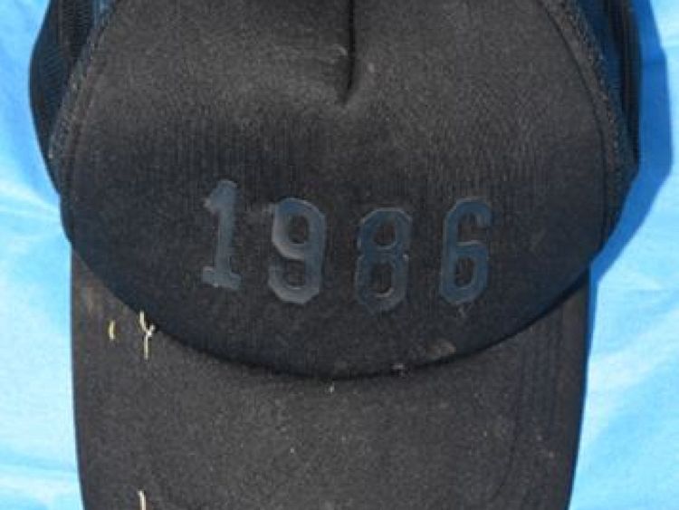 La police pense que ce bonnet appartenait à l'auteur