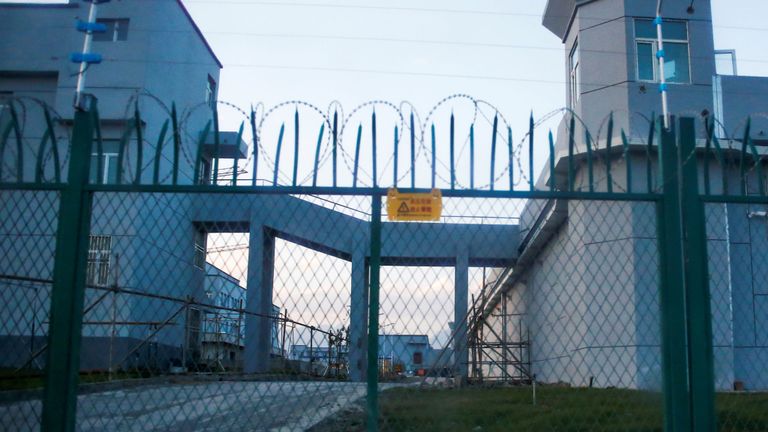 La Chine appelle ce site un centre de formation professionnelle à Dabancheng dans le Xinjiang