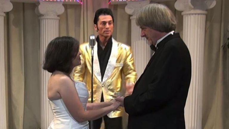David et Louise Turpin ont renouvelé leurs vœux de mariage à Las Vegas. Pic: Chapelle d'Elvis