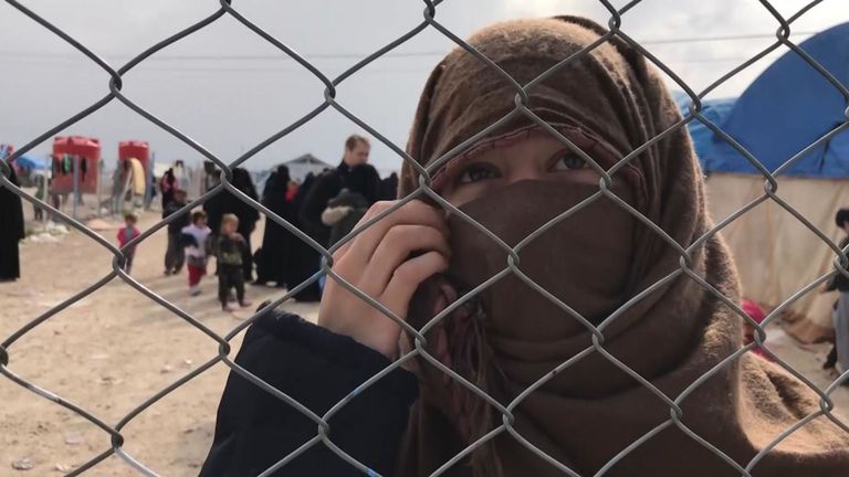 Une adolescente de France a déclaré qu'elle avait été emmenée en Syrie à l'âge de 15 ans