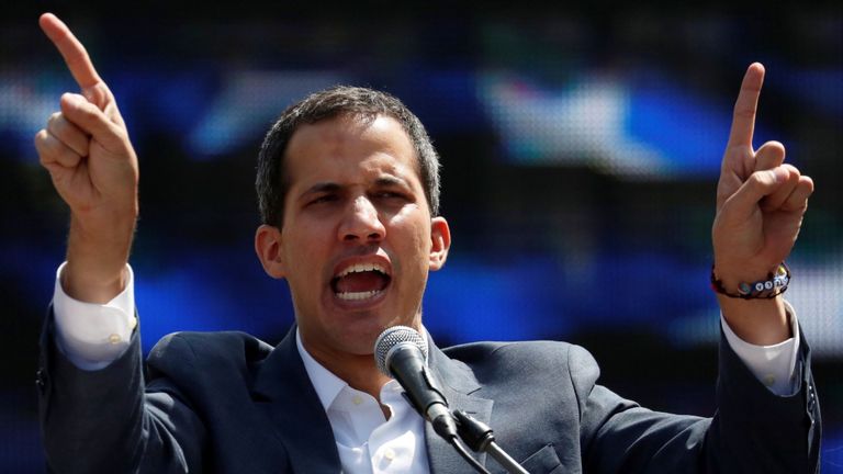 Juan Guaido a agi comme s'il était président du Venezuela 
