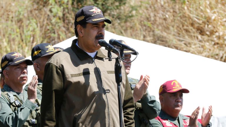 Le président Nicolas Maduro a pris la parole lors d'un exercice militaire hier