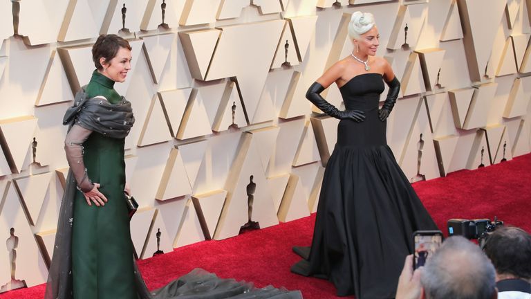 Lady Gaga et Olivia Colman assistent à la 91ème cérémonie annuelle des Oscars à Hollywood et dans les Highland le 24 février 2019 à Hollywood en Californie.
