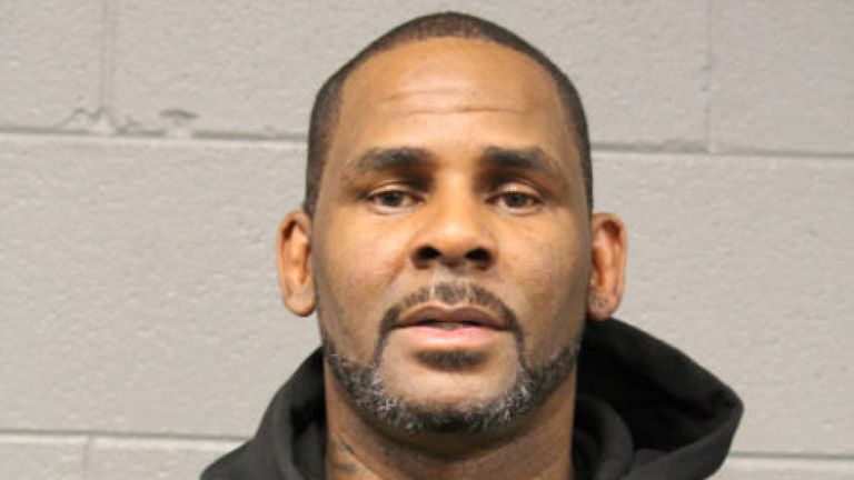 Coup de gueule de R Kelly pris par le département de police de Chicago après son arrestation