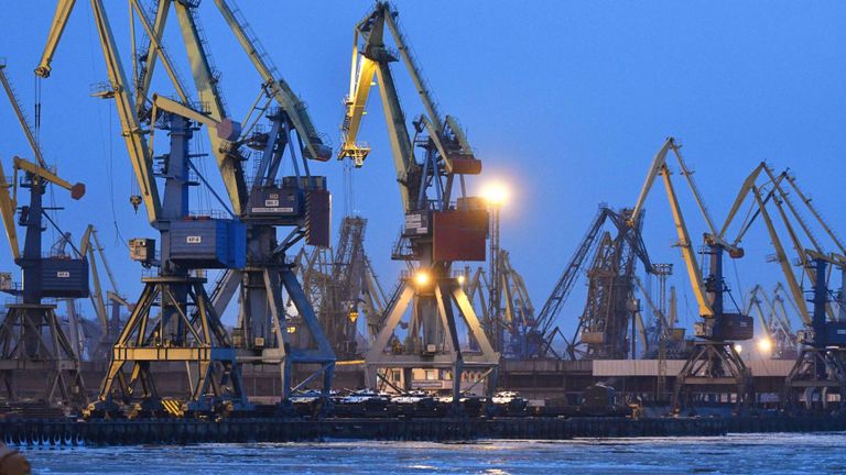Moscou accuse l'Ukraine d'entrer illégalement dans les eaux russes