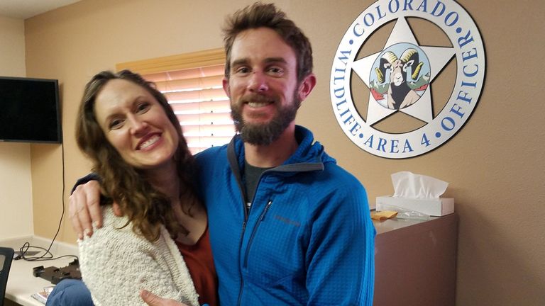 Travis Kauffman, un coureur de piste qui a combattu une attaque de lion de montagne
