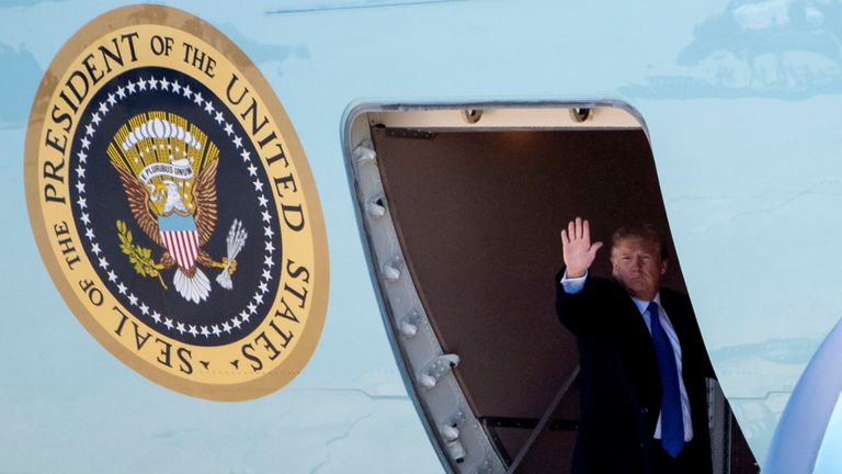 Le président Trump se dirige vers le Vietnam