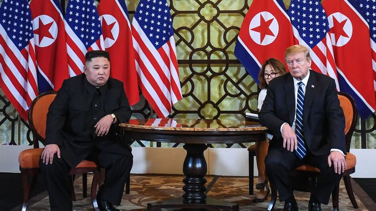 Les discussions entre Donald Trump et Kim Jong Un semblent s'être terminées tôt