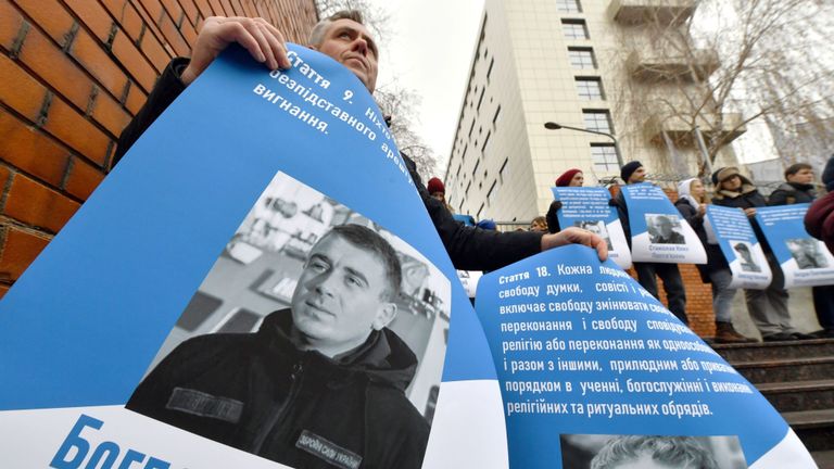 Les marins ukrainiens ont été arrêtés alors qu'ils tentaient de traverser le détroit de Kertch