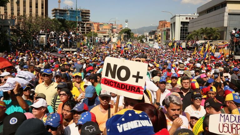 Des manifestants ont envahi les rues de Caracas pour manifester leur opposition au gouvernement