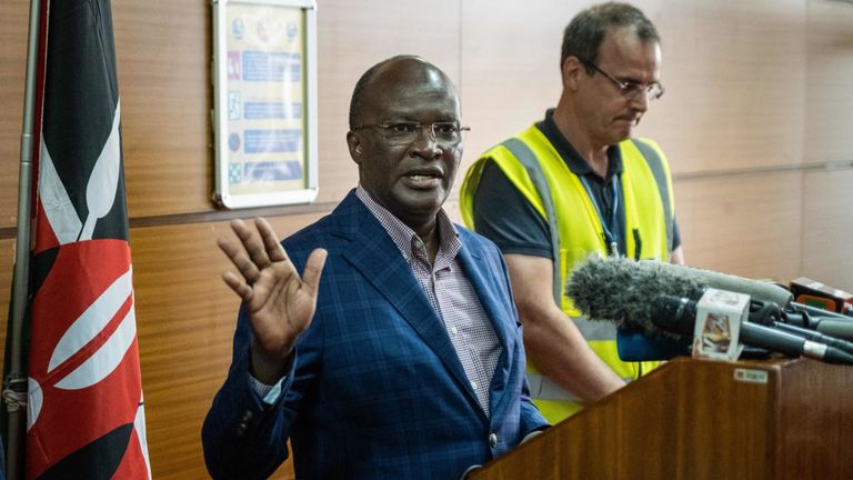 Le ministre des Transports du Kenya, James Macharia, décrit la catastrophe comme un "incident regrettable".
