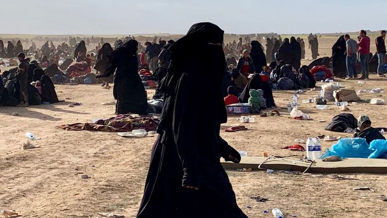 Des milliers de personnes ont quitté Baghouz, en Syrie