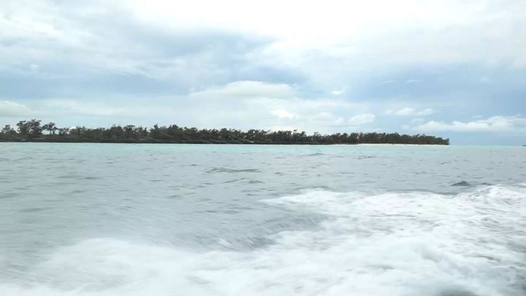 Aldabra dans l’océan Indien est l’un des atolls coralliens les plus lourdement protégés
