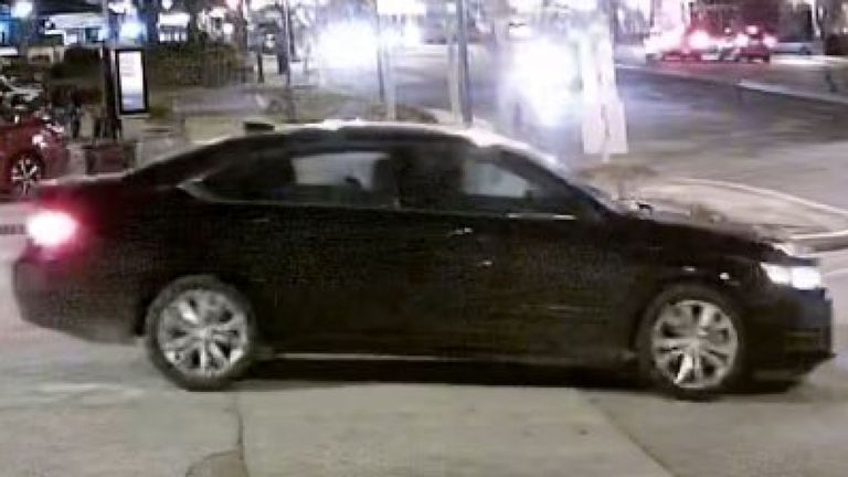 Le conducteur de la Chevrolet Impala noire a tenté de s'enfuir lorsqu'il a été arrêté par la police. Photo: service de police de Columbia