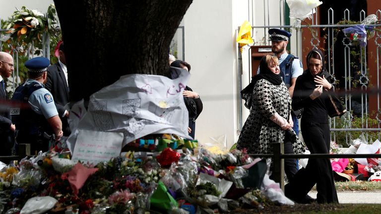 Le Premier ministre néo-zélandais rend hommage à la mosquée Al-Noor à Christchurch