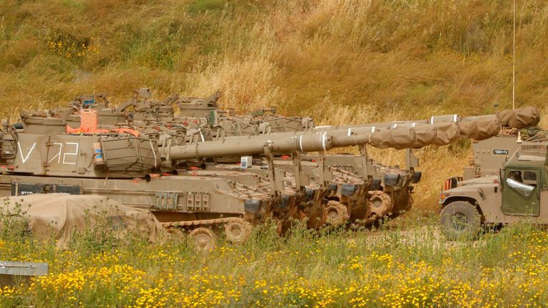 Les chars israéliens se sont alignés près de la frontière avec Gaza