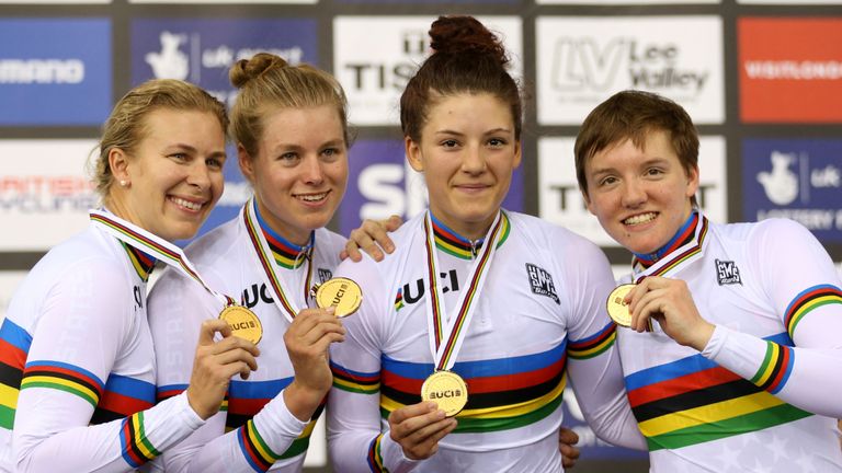 Catlin faisait partie des triomphes de la poursuite en équipe de trois femmes successives entre 2016 et 2018