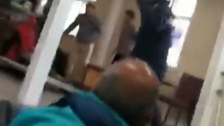 Dans une mosquée en Nouvelle-Zélande où un homme armé a ouvert le feu