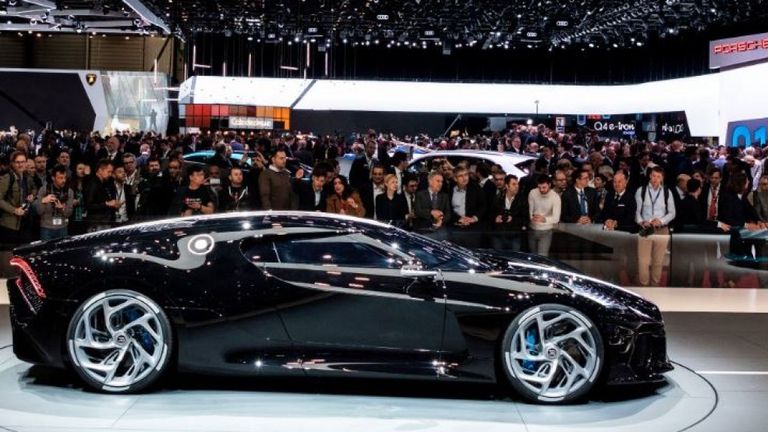 La Voiture Noire a 16 cylindres