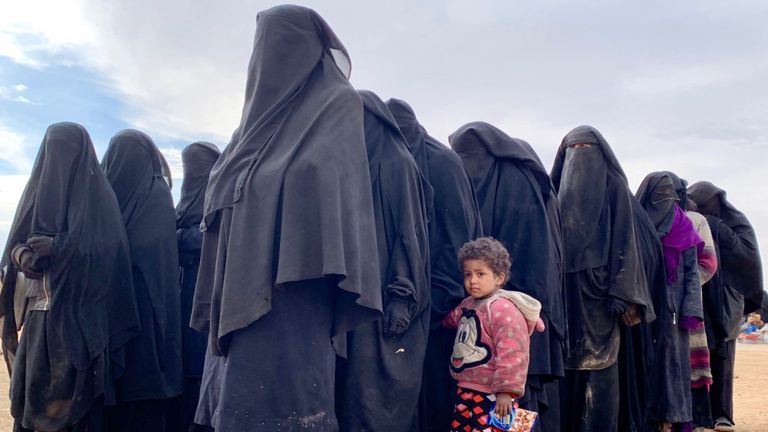 Des milliers de personnes ont quitté Baghouz, en Syrie