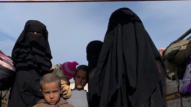 Des milliers de personnes ont quitté Baghouz, en Syrie