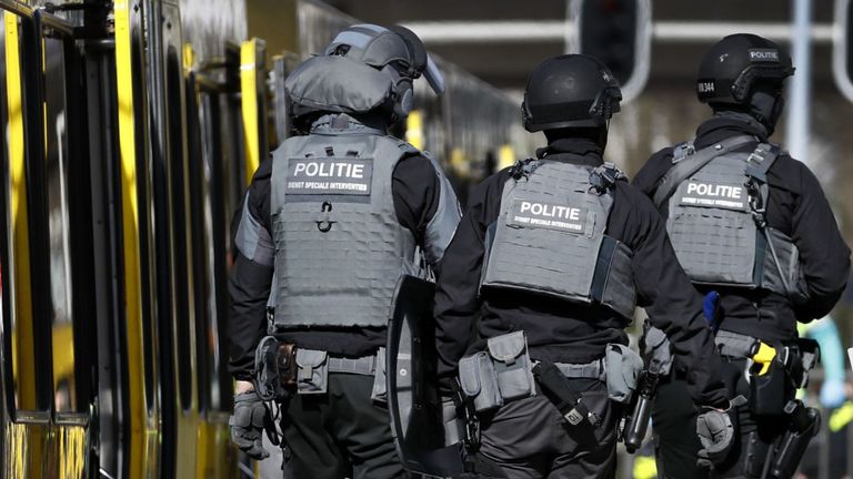 La police au 24 Oktoberplace à Utrecht