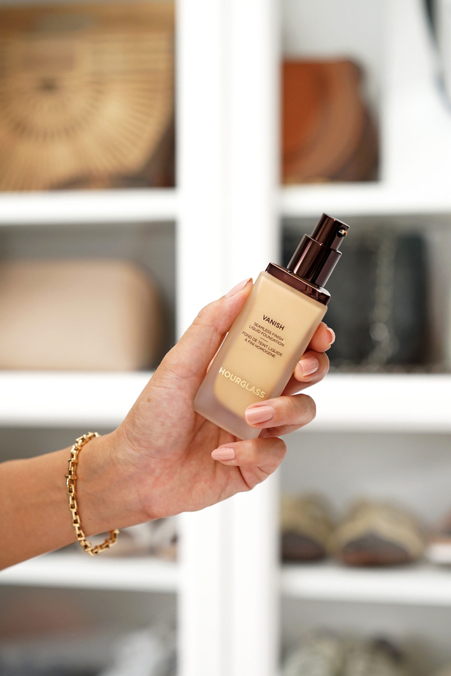 Sablier Vanish Liquide Fond De Teint Transparent Dans La Revue Nue