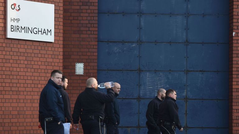 Le personnel de G4S quitte le HMP Birmingham après des troubles à la prison du 17/12/2016