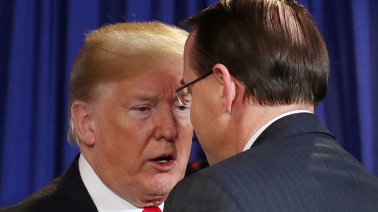 Donald Trump et Rod Rosenstein en mai de l'année dernière