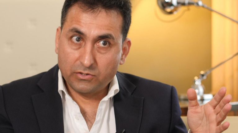 M. Narvaez dit qu'Assange s'est bien comporté