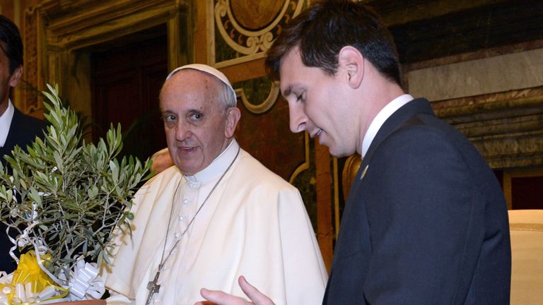 Le pape François avec Lionel Messi en 2013
