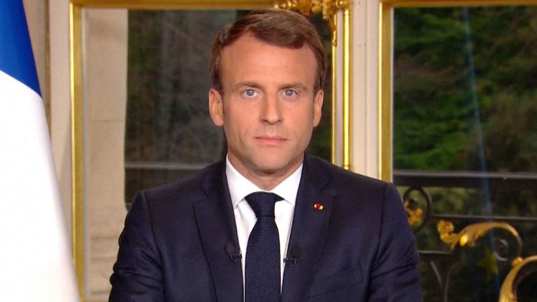 Macron a donné une adresse à la télévision