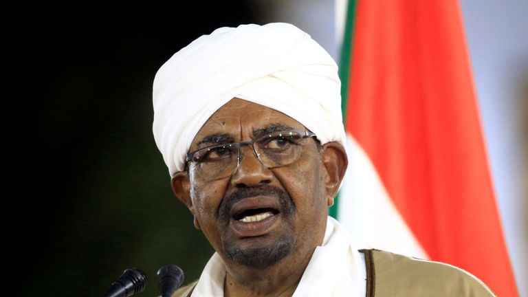 Les activistes demandent au président Omar al-Bashir de se retirer.