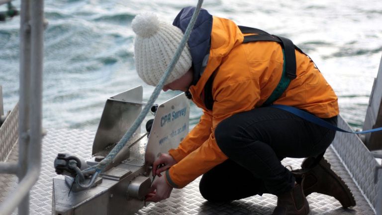 Les scientifiques ont découvert que le nombre de gros articles en plastique dans nos océans augmentait rapidement. 