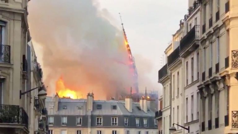 Incendie à la cathédrale Notre-Dame de Paris