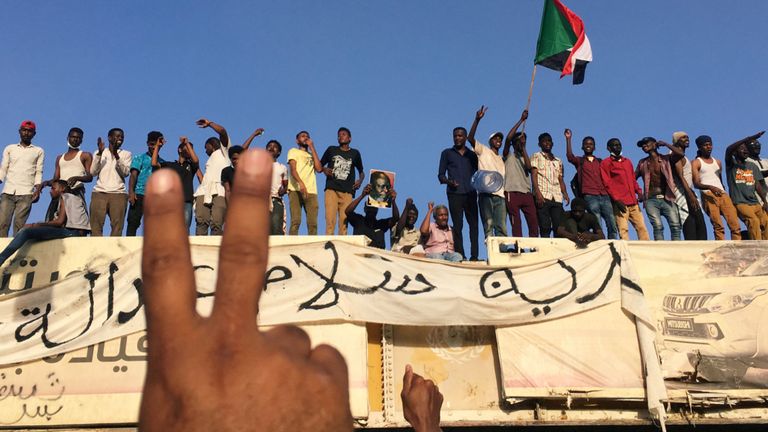 Plus de 20 personnes sont mortes lors des manifestations