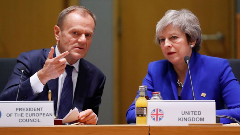 La Premier ministre Theresa May et le président du Conseil de l'Union européenne, Donald Tusk