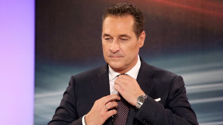 M. Strache a été surpris en train de corrompre une femme d'affaires russe