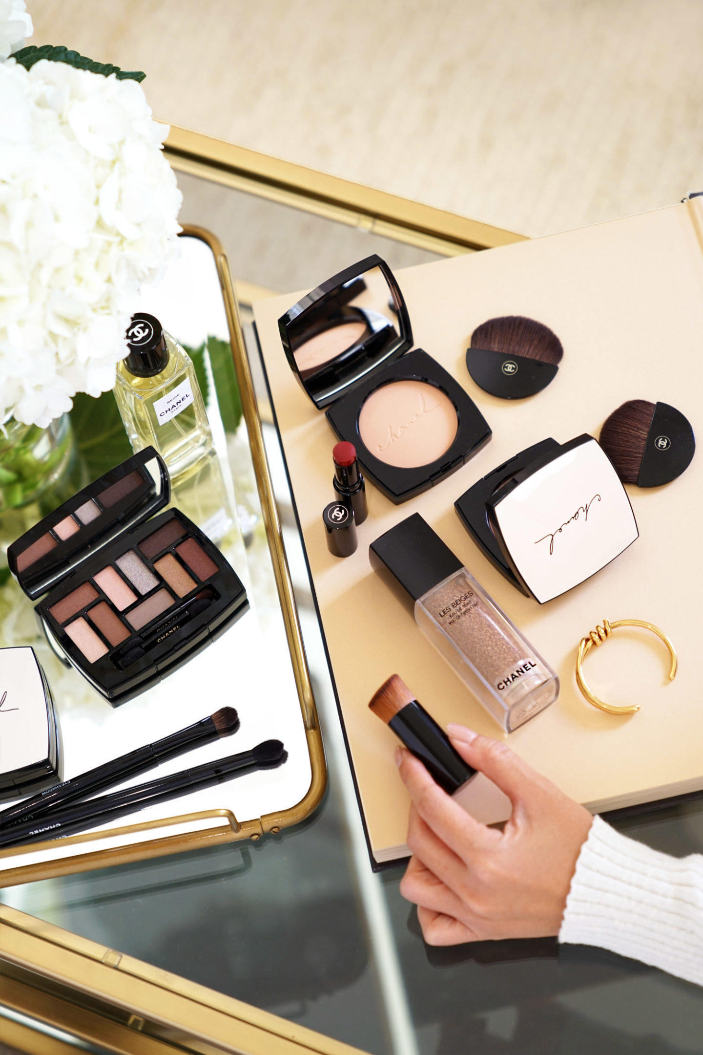 Chanel Les Beiges 2019 Review and Swatches | Le look book beauté