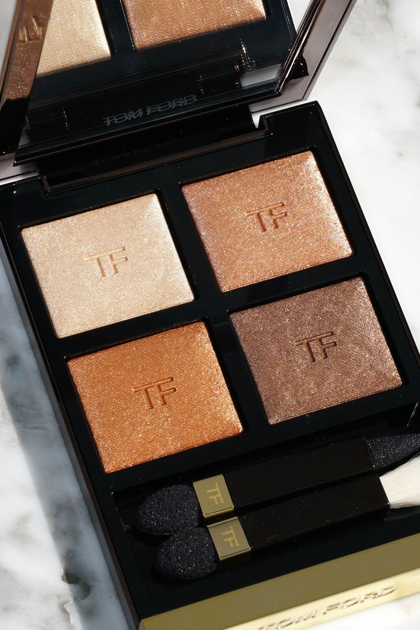 Examen des soupçons de Tom Ford Eye Color Quad | Le look book beauté