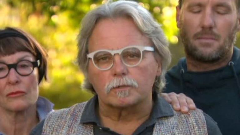 Le père de Justine Damond, John Ruszczyk, a qualifié sa mort de pire cauchemar