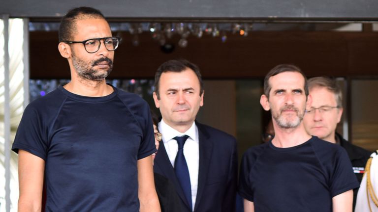 Laurent Lassimouillas (à gauche) et Patrick Picque (à l'avant droite) ont été libérés après une opération jeudi