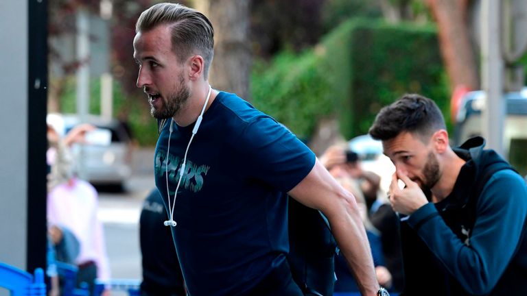 Harry Kane et Hugo Lloris de Tottenham arrivent à l'hôtel des équipes avant la finale de la Ligue des champions