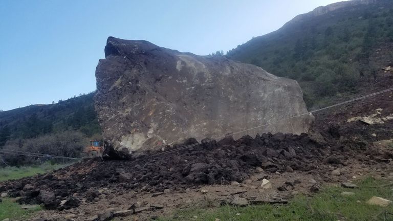 Un énorme glissement rocheux déclenche la fermeture d'une route du Colorado, pour une durée indéterminée