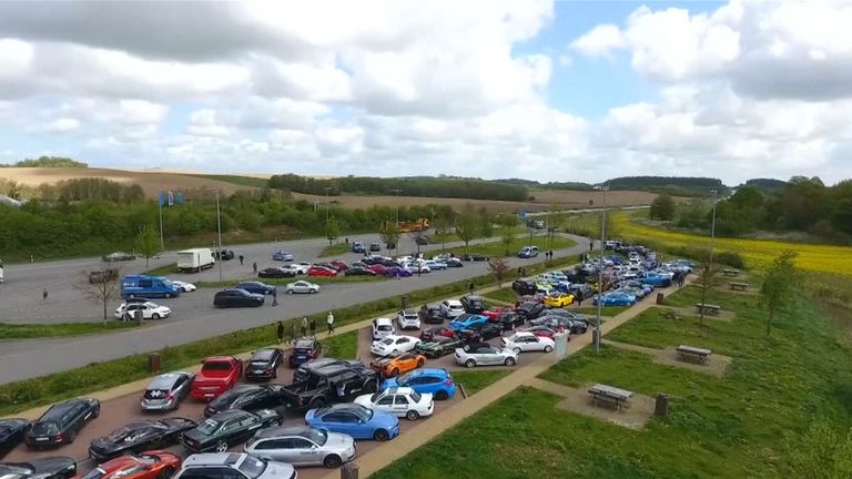 Plus de 100 voitures participaient à l'événement