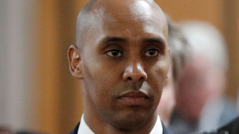Mohamed Noor n'a montré aucune émotion à l'annonce du verdict